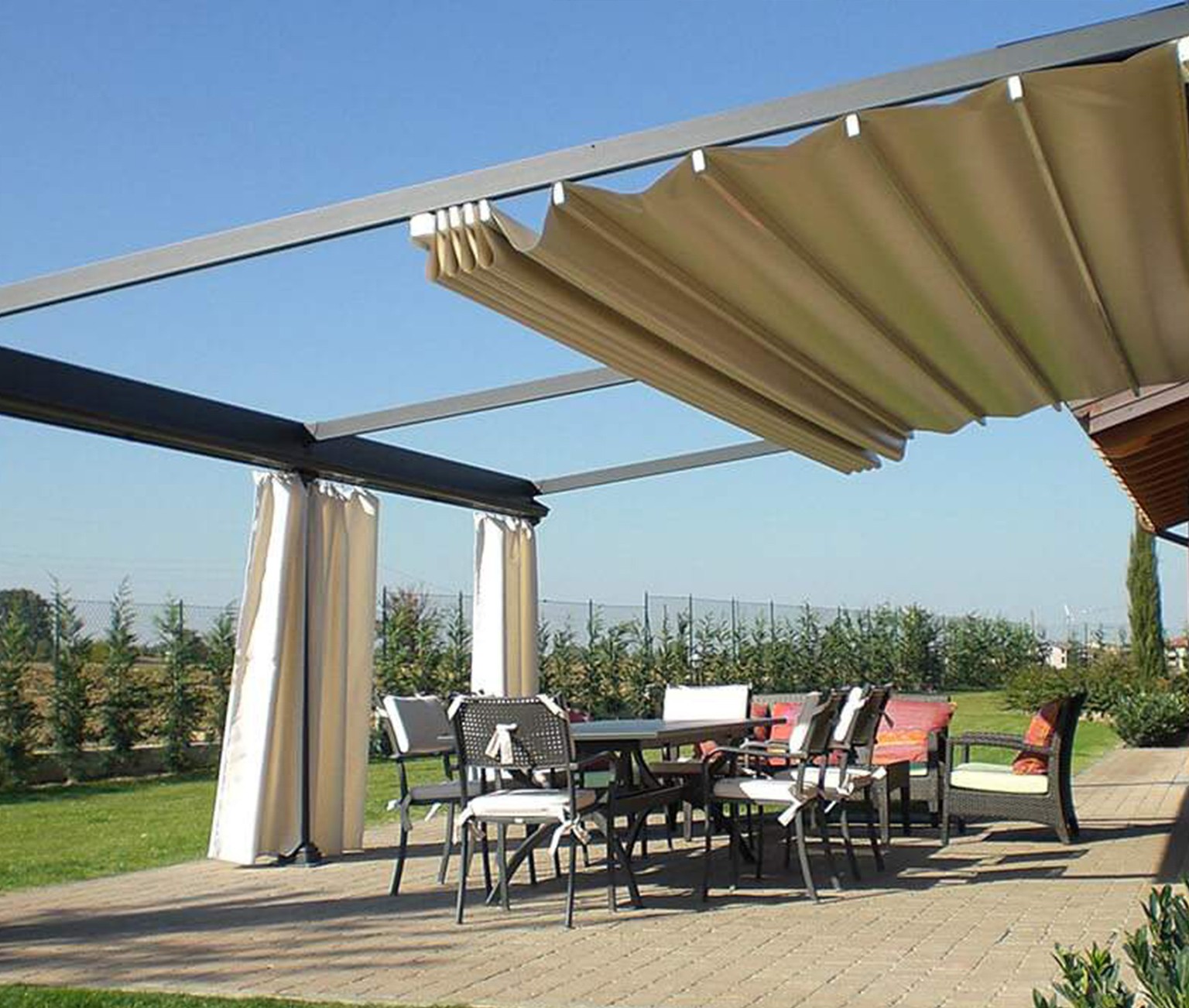 İzmir Tente Pergola, Otomatik Tente Pergola Modelleri